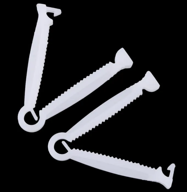 Disposable White Umbilical Clamp for Piglet, Pet, and Livestock Newborns